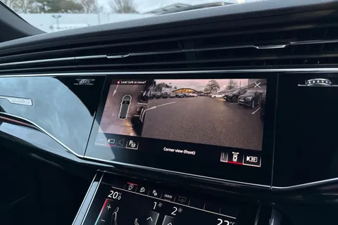 32 of 57 for Audi Q8 Black Edition 50 TDI quattro 286 PS tiptronic