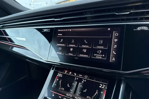 49 of 57 for Audi Q8 Black Edition 50 TDI quattro 286 PS tiptronic