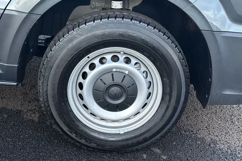 MF75EWZ Volkswagen Crafter 2.0 TDI 140PS Commerce Plus High Roof Van Auto Thumbnail #6