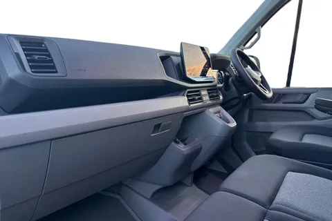 MF75EXJ Volkswagen Crafter 2.0 TDI 140PS Commerce Plus High Roof Van Auto Thumbnail #9