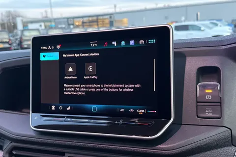 MF75EWZ Volkswagen Crafter 2.0 TDI 140PS Commerce Plus High Roof Van Auto Thumbnail #11