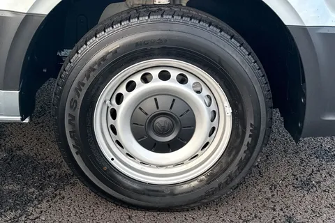 MF75EXJ Volkswagen Crafter 2.0 TDI 140PS Commerce Plus High Roof Van Auto Thumbnail #24