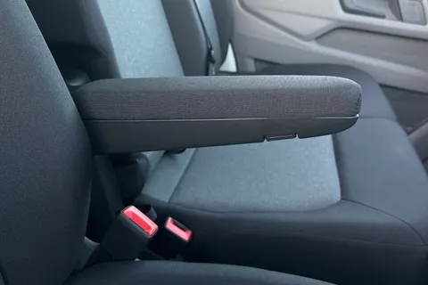 MF75EXJ Volkswagen Crafter 2.0 TDI 140PS Commerce Plus High Roof Van Auto Thumbnail #33