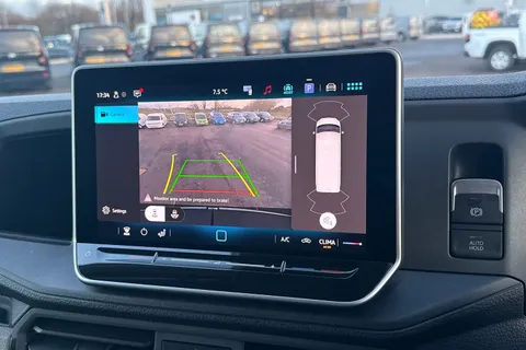 MF75EXJ Volkswagen Crafter 2.0 TDI 140PS Commerce Plus High Roof Van Auto Thumbnail #36