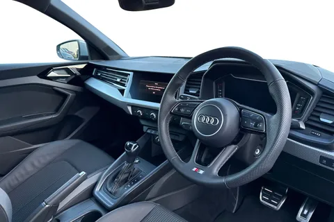 KO74RYX Audi A1 S line 30 TFSI 116 PS S tronic Thumbnail #15