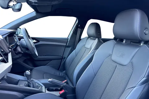 KO74RYX Audi A1 S line 30 TFSI 116 PS S tronic Thumbnail #17