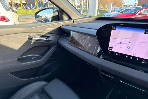 WG25DPK Audi Sq6 E-Tron SQ6 SUV Edition 1 e-tron  360,00 kW Thumbnail #21