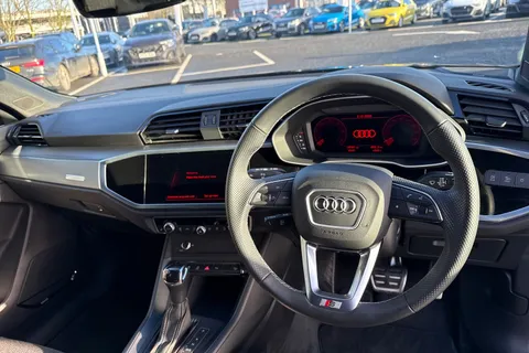 PX72NTY Audi Q3 S line 35 TDI  150 PS S tronic Thumbnail #19