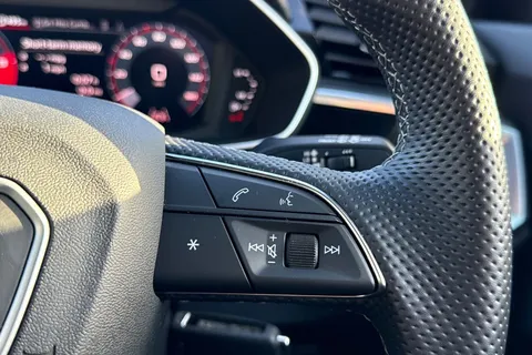 PX72NTY Audi Q3 S line 35 TDI  150 PS S tronic Thumbnail #52