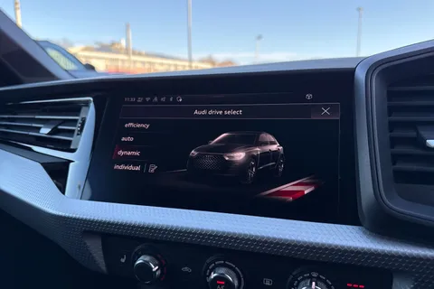 KO74RYX Audi A1 S line 30 TFSI 116 PS S tronic Thumbnail #57