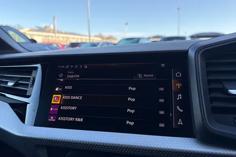 KO74RYX Audi A1 S line 30 TFSI 116 PS S tronic Thumbnail #61