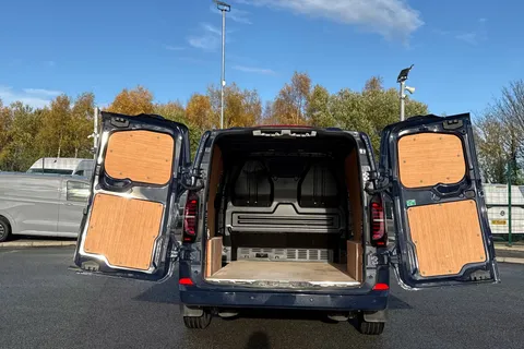 DF25CPE Volkswagen Transporter 2.0 TDI 110 Commerce Pro Van Thumbnail #7