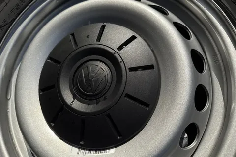 MF75FMO Volkswagen Crafter 2.0 TDI 140PS Commerce Plus High Roof Van Thumbnail #30