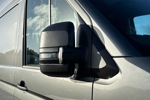 MF75FMO Volkswagen Crafter 2.0 TDI 140PS Commerce Plus High Roof Van Thumbnail #31