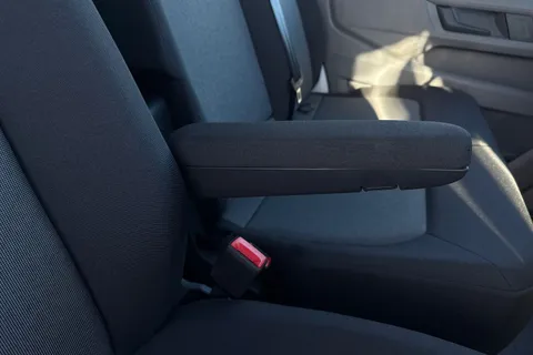 MF75FMO Volkswagen Crafter 2.0 TDI 140PS Commerce Plus High Roof Van Thumbnail #33