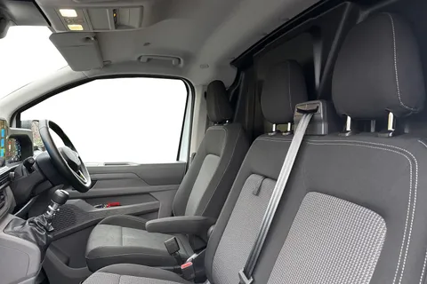 MF25HWY Volkswagen Transporter 2.0 TDI 110 Commerce Plus Van Thumbnail #11