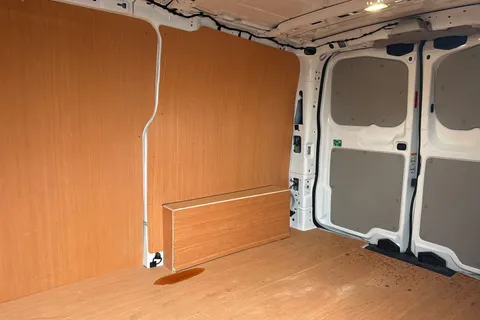 MF25HWY Volkswagen Transporter 2.0 TDI 110 Commerce Plus Van Thumbnail #14