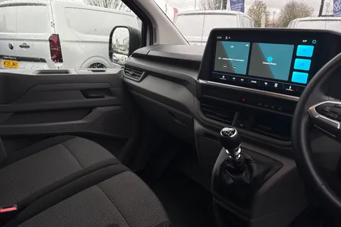 MF25HWY Volkswagen Transporter 2.0 TDI 110 Commerce Plus Van Thumbnail #15