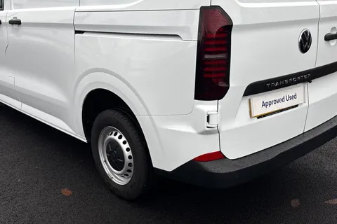 MF25HWY Volkswagen Transporter 2.0 TDI 110 Commerce Plus Van Thumbnail #16