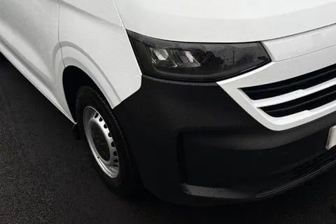 MF25HWY Volkswagen Transporter 2.0 TDI 110 Commerce Plus Van Thumbnail #17