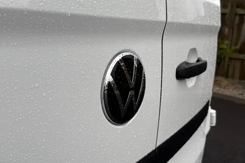 MF25HWY Volkswagen Transporter 2.0 TDI 110 Commerce Plus Van Thumbnail #29