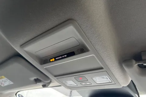 MF25HWY Volkswagen Transporter 2.0 TDI 110 Commerce Plus Van Thumbnail #34