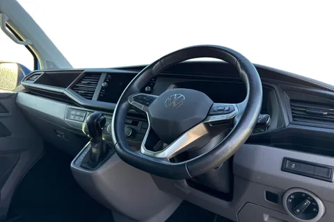 DG74EFX Volkswagen Transporter 2.0 TDI 150 Highline Kombi Van DSG Thumbnail #14