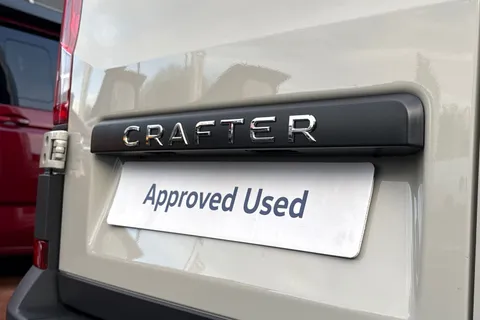 BG75ZTW Volkswagen Crafter 2.0 TDI 177PS Commerce Plus High Roof Auto-Twin Slider Thumbnail #36