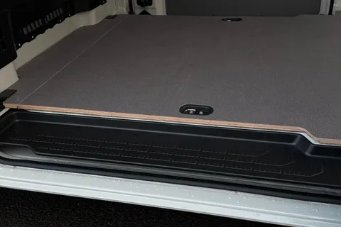 BG75ZTW Volkswagen Crafter 2.0 TDI 177PS Commerce Plus High Roof Auto-Twin Slider Thumbnail #50