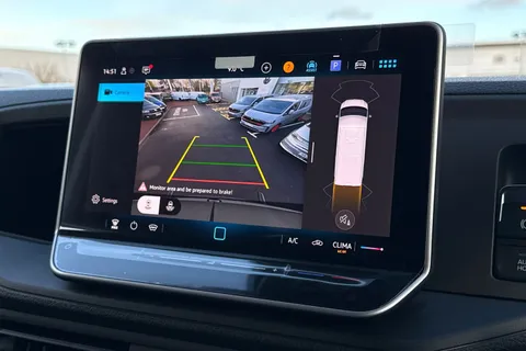 BG75ZTW Volkswagen Crafter 2.0 TDI 177PS Commerce Plus High Roof Auto-Twin Slider Thumbnail #58