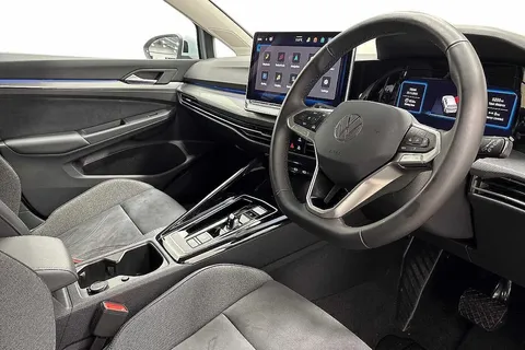 DA25PLN Volkswagen Golf 1.5 TSI 204 Style eHybrid 5dr DSG Thumbnail #6