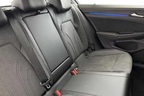 DA25PLN Volkswagen Golf 1.5 TSI 204 Style eHybrid 5dr DSG Thumbnail #9