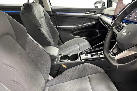 DA25PLN Volkswagen Golf 1.5 TSI 204 Style eHybrid 5dr DSG Thumbnail #10