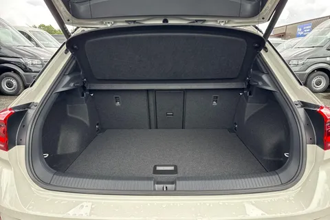 Volkswagen T-Roc 1.5 TSI Style Design Euro 6 (s/s) 5dr Thumbnail #9