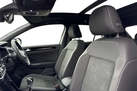 Volkswagen T-Roc 1.5 TSI Style Design Euro 6 (s/s) 5dr Thumbnail #10