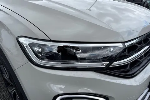 Volkswagen T-Roc 1.5 TSI Style Design Euro 6 (s/s) 5dr Thumbnail #25