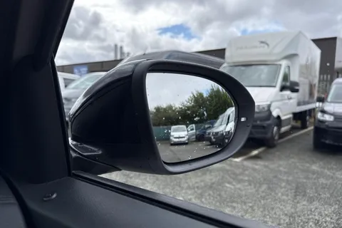 Volkswagen T-Roc 1.5 TSI Style Design Euro 6 (s/s) 5dr Thumbnail #38