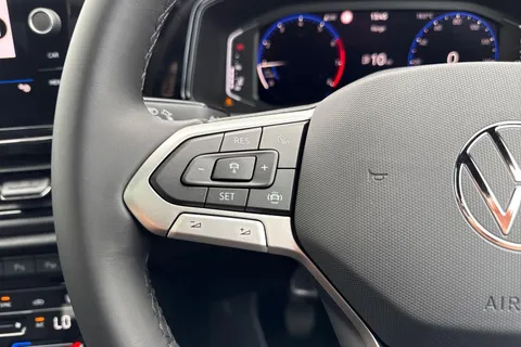 Volkswagen T-Roc 1.5 TSI Style Design Euro 6 (s/s) 5dr Thumbnail #43