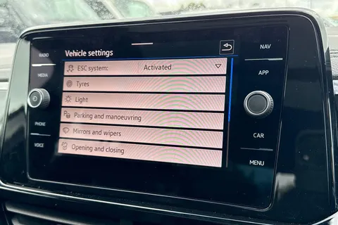 Volkswagen T-Roc 1.5 TSI Style Design Euro 6 (s/s) 5dr Thumbnail #53