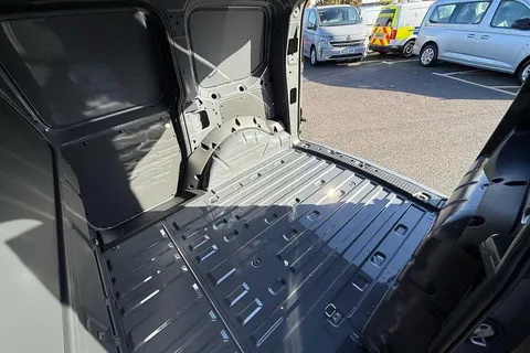 BV25RZZ Volkswagen Caddy 2.0TDI 102PS C20 Cargo Commerce Pro-Tech Pack 2025 Thumbnail #43