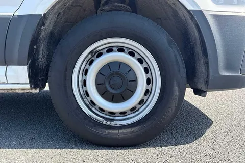 DE75VZF Volkswagen Crafter CR35 Panel van Commerce Plus LWB 140 PS 2.0 TDI 6sp Man FWD - 25MY/Step/Cam Thumbnail #5