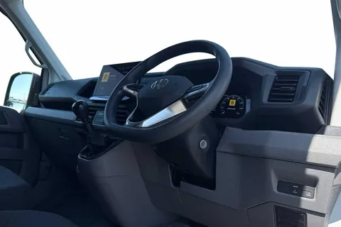 DE75VZF Volkswagen Crafter CR35 Panel van Commerce Plus LWB 140 PS 2.0 TDI 6sp Man FWD - 25MY/Step/Cam Thumbnail #6