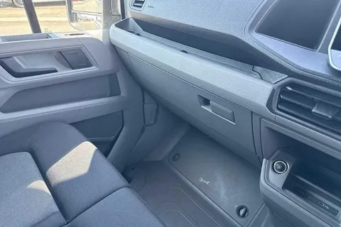DE75VZF Volkswagen Crafter CR35 Panel van Commerce Plus LWB 140 PS 2.0 TDI 6sp Man FWD - 25MY/Step/Cam Thumbnail #14
