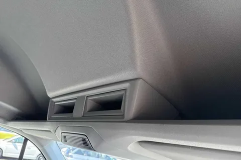 DE75VZF Volkswagen Crafter CR35 Panel van Commerce Plus LWB 140 PS 2.0 TDI 6sp Man FWD - 25MY/Step/Cam Thumbnail #45