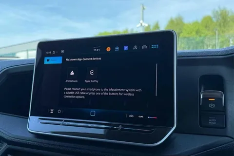 DE75VZF Volkswagen Crafter CR35 Panel van Commerce Plus LWB 140 PS 2.0 TDI 6sp Man FWD - 25MY/Step/Cam Thumbnail #51