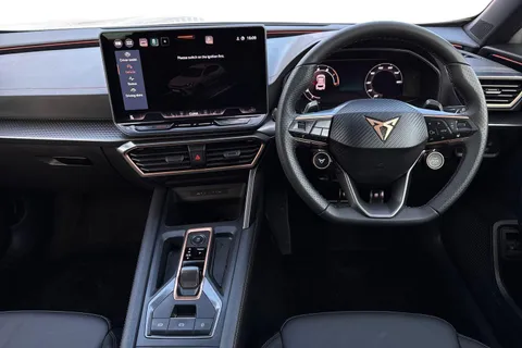 KW25YBR CUPRA Formentor 1.5 eHybrid 25.8kWh V3 DSG Euro 6 (s/s) 5dr Thumbnail #14