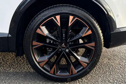 KW25YBR CUPRA Formentor 1.5 eHybrid 25.8kWh V3 DSG Euro 6 (s/s) 5dr Thumbnail #23