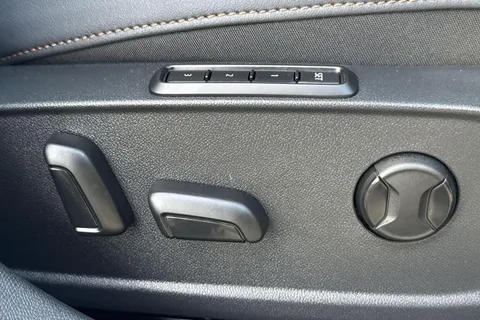 KW25YBR CUPRA Formentor 1.5 eHybrid 25.8kWh V3 DSG Euro 6 (s/s) 5dr Thumbnail #33