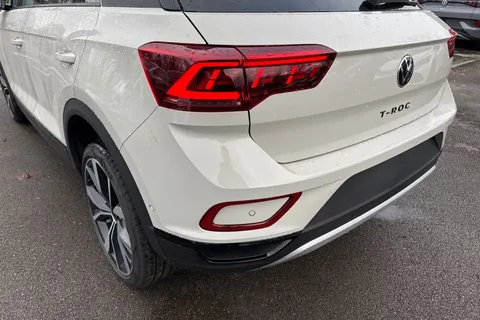  Volkswagen T-Roc 1.0 TSI Style Design Euro 6 (s/s) 5dr Thumbnail #8