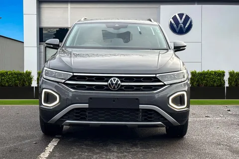  Volkswagen T-Roc 2.0 TDI Style Euro 6 (s/s) 5dr Thumbnail #6